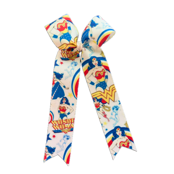 Long tail - power woman